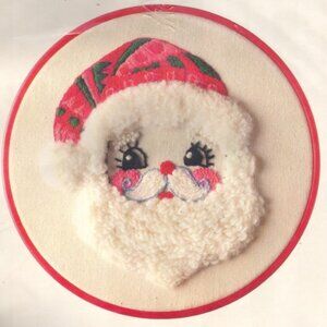 Mr. Kringle Santa Vintage Bernat Embroidery 1979 W09265 NWT unopened